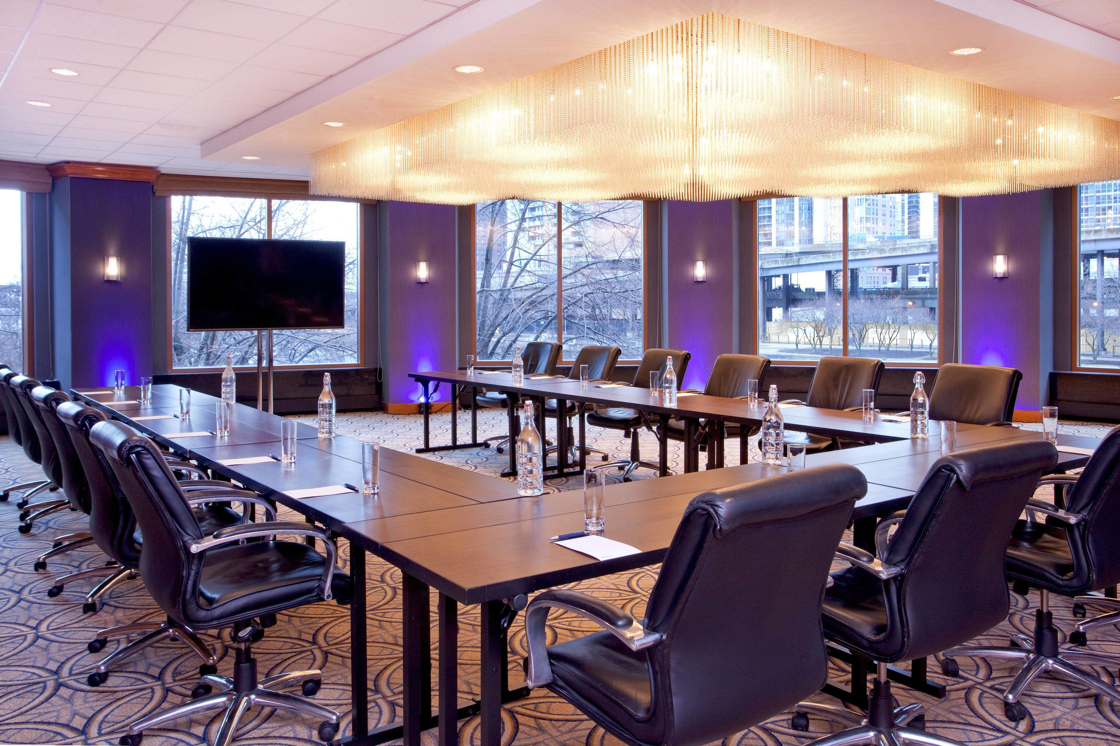 Sheraton Grand Riverwalk Hotel