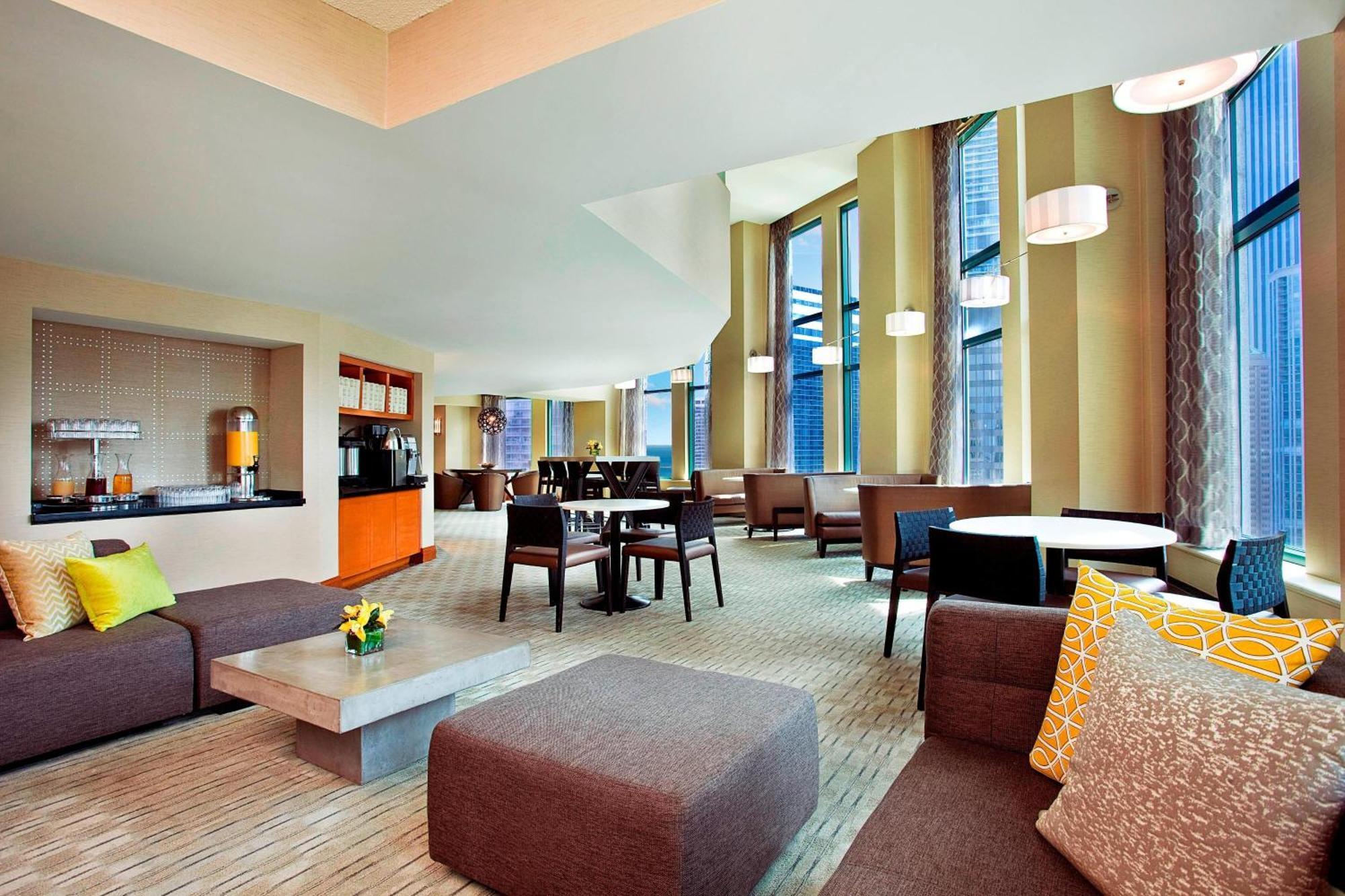 Hotel Sheraton Grand Riverwalk Chicago
