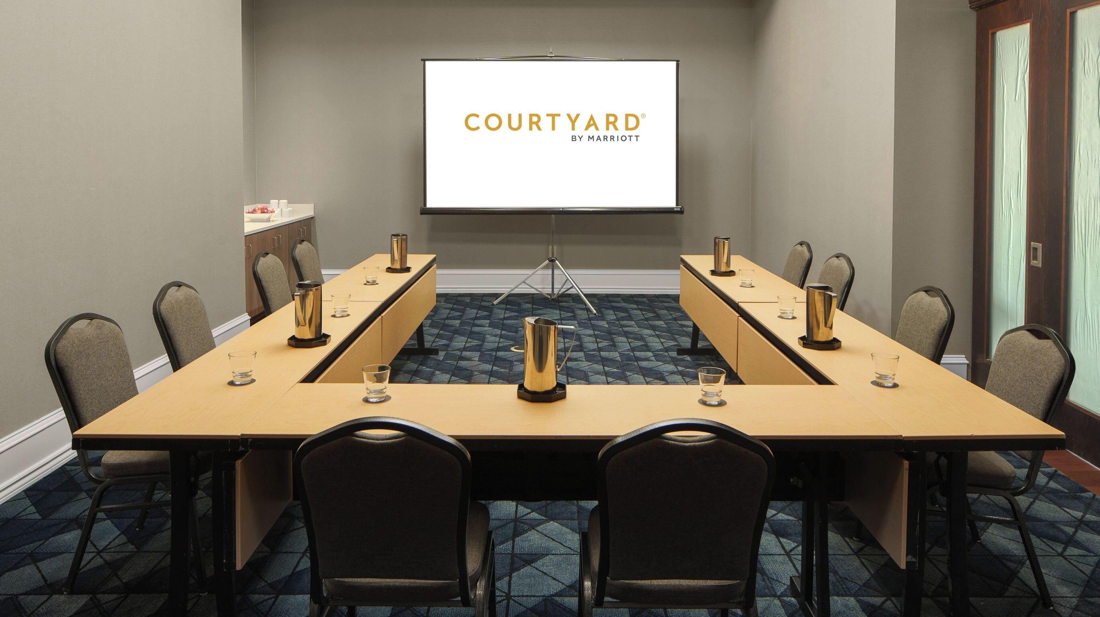 Courtyard By Marriott At Medical District-uic