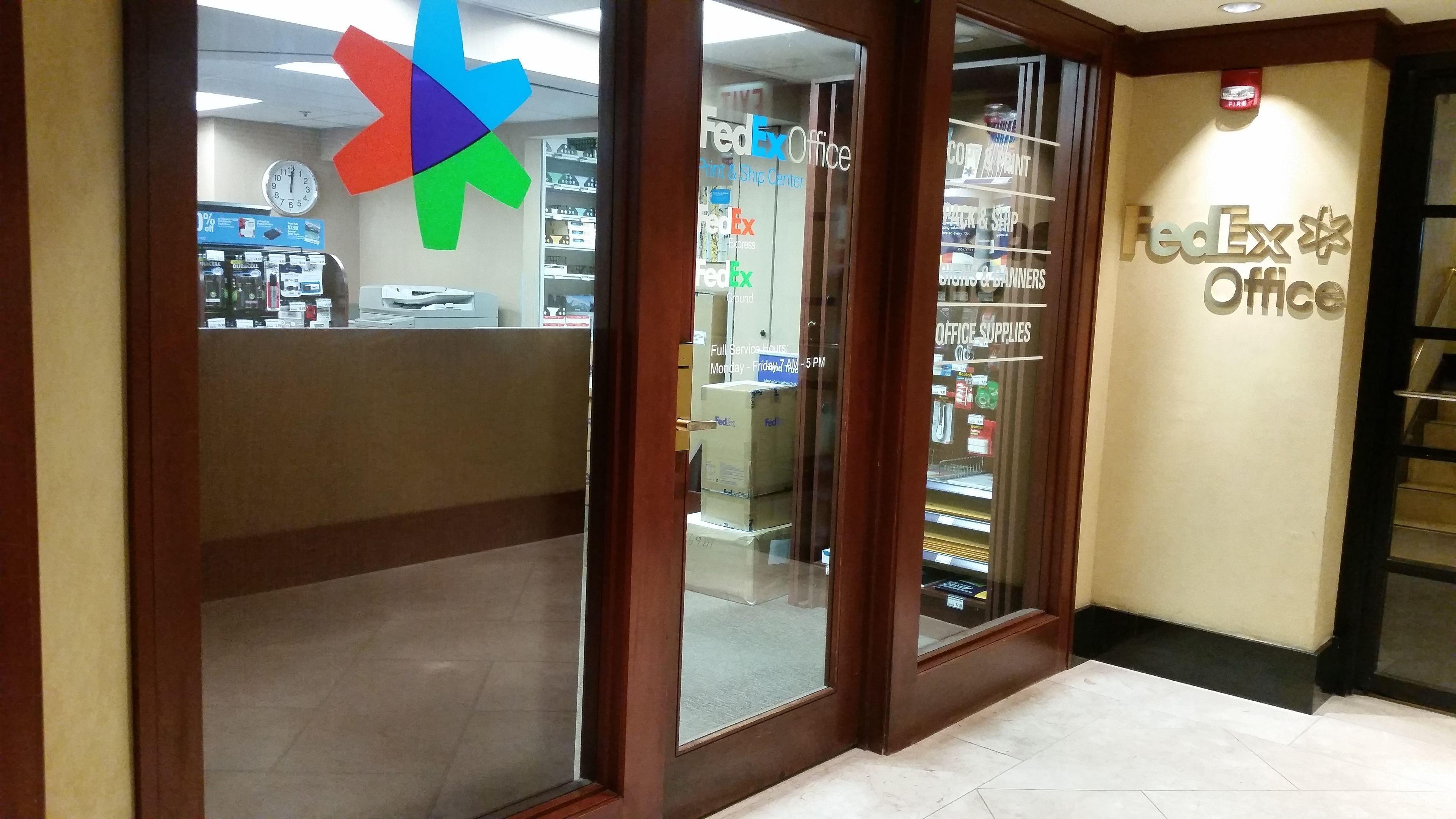 Hotel Intercontinental Magnificent Mile By Ihg 4*