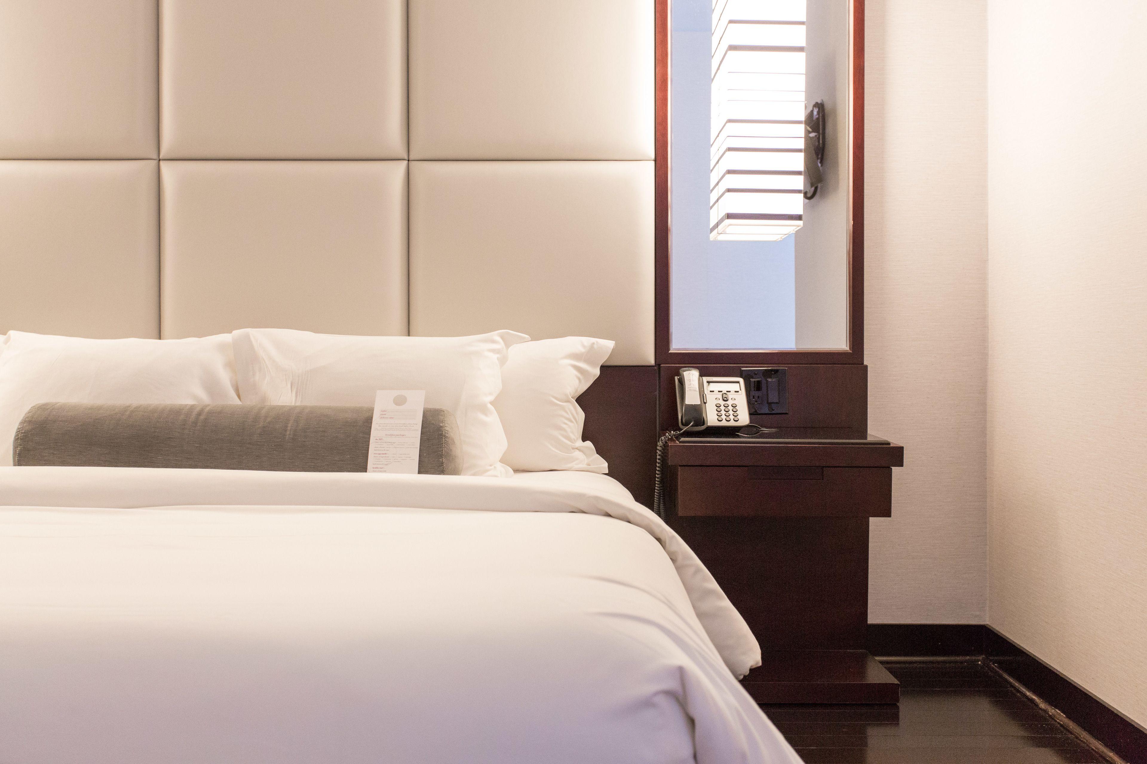 Ivy Boutique (adults Only) Chicago