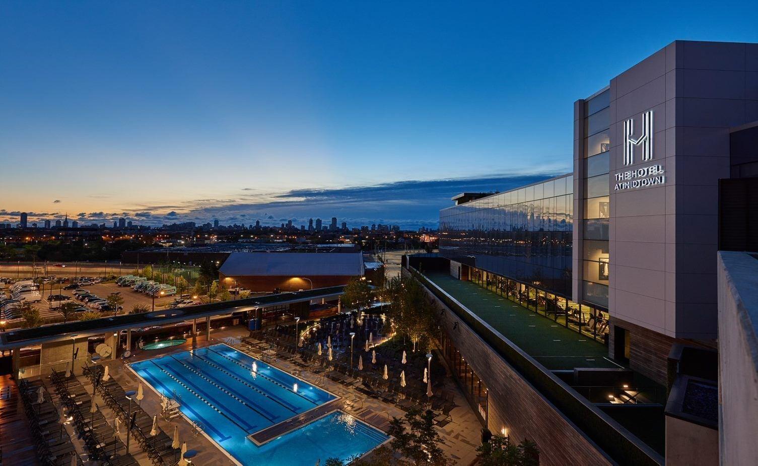 Resort The & Athletic Club At Midtown 4*