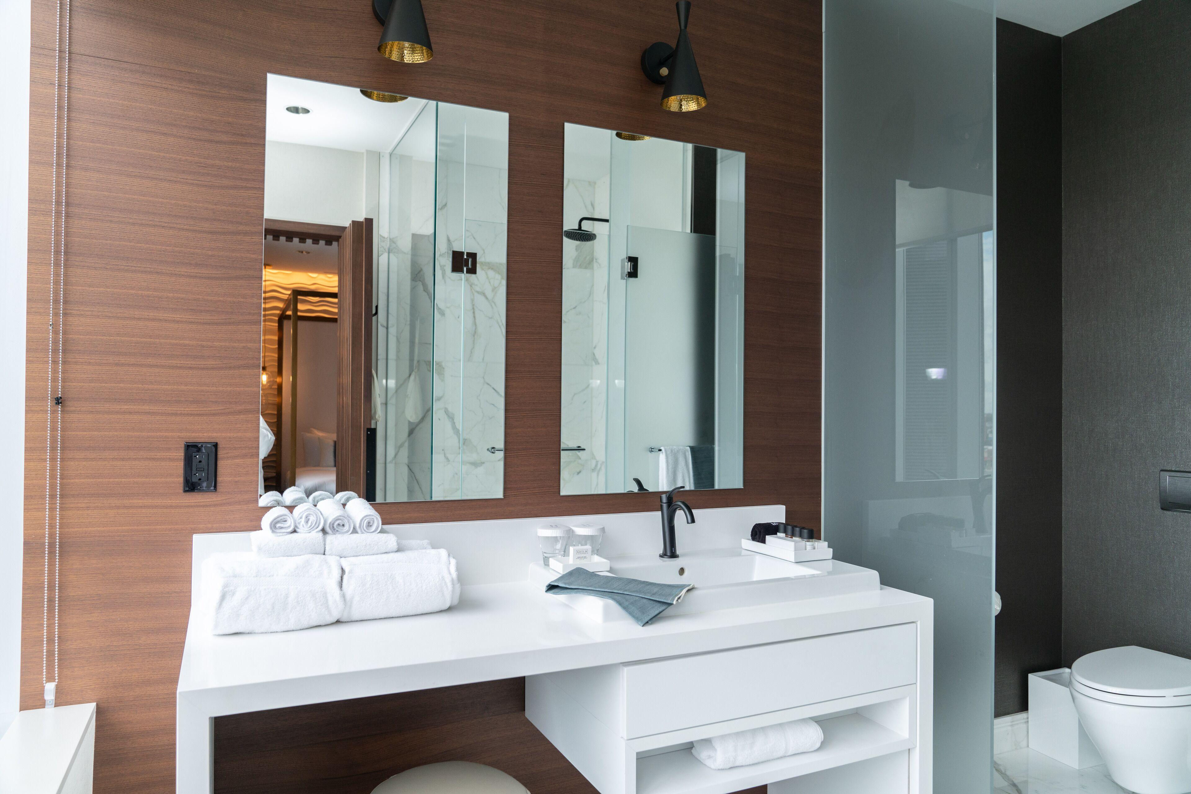 Resort The & Athletic Club At Midtown 4*