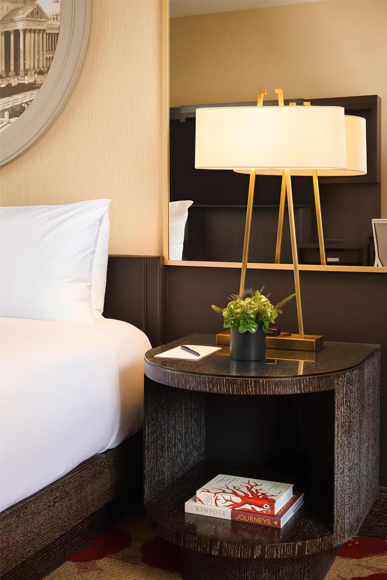 The Royal Sonesta River North Hotel Chicago