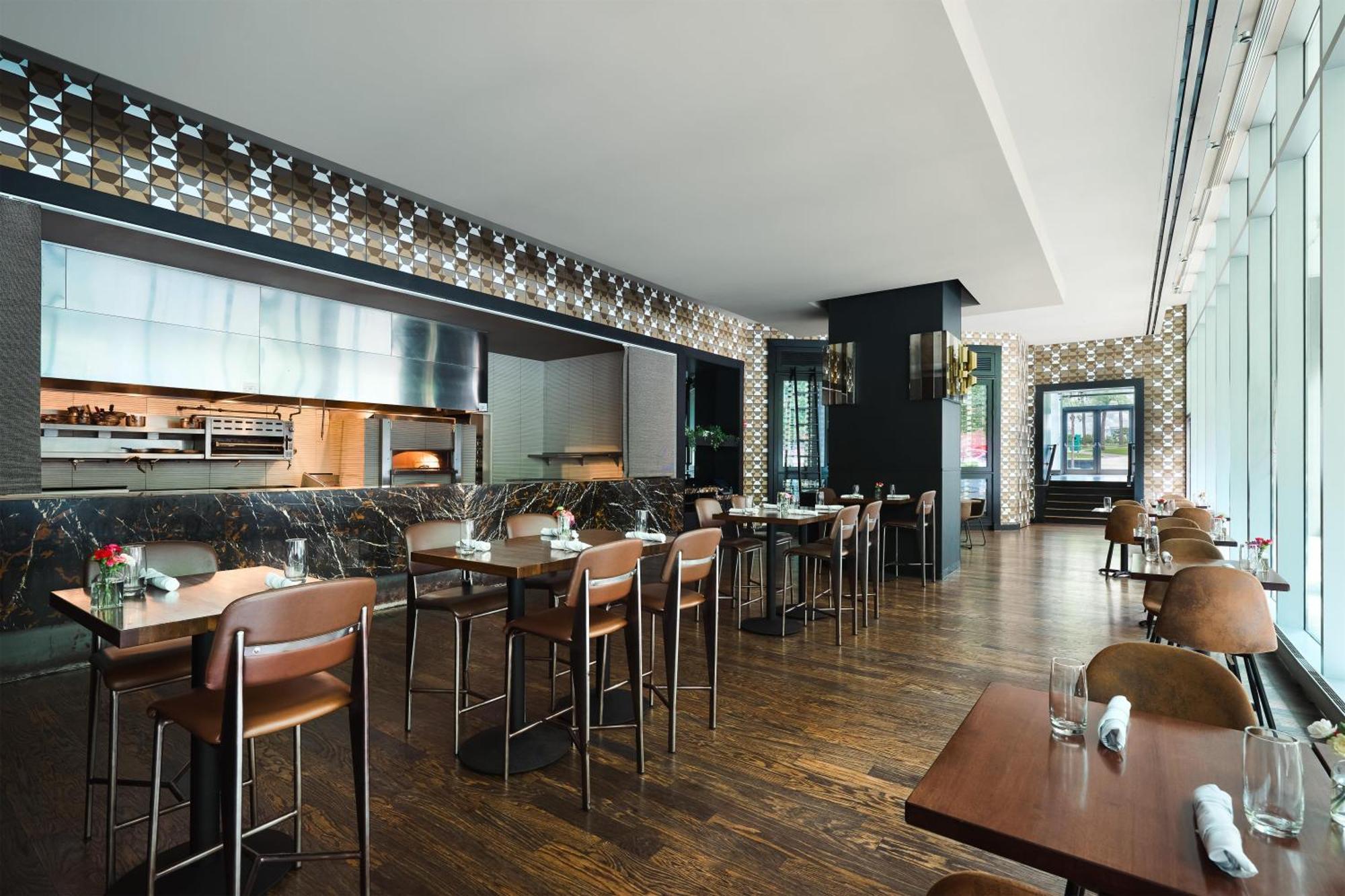 The Royal Sonesta River North Hotel 4*