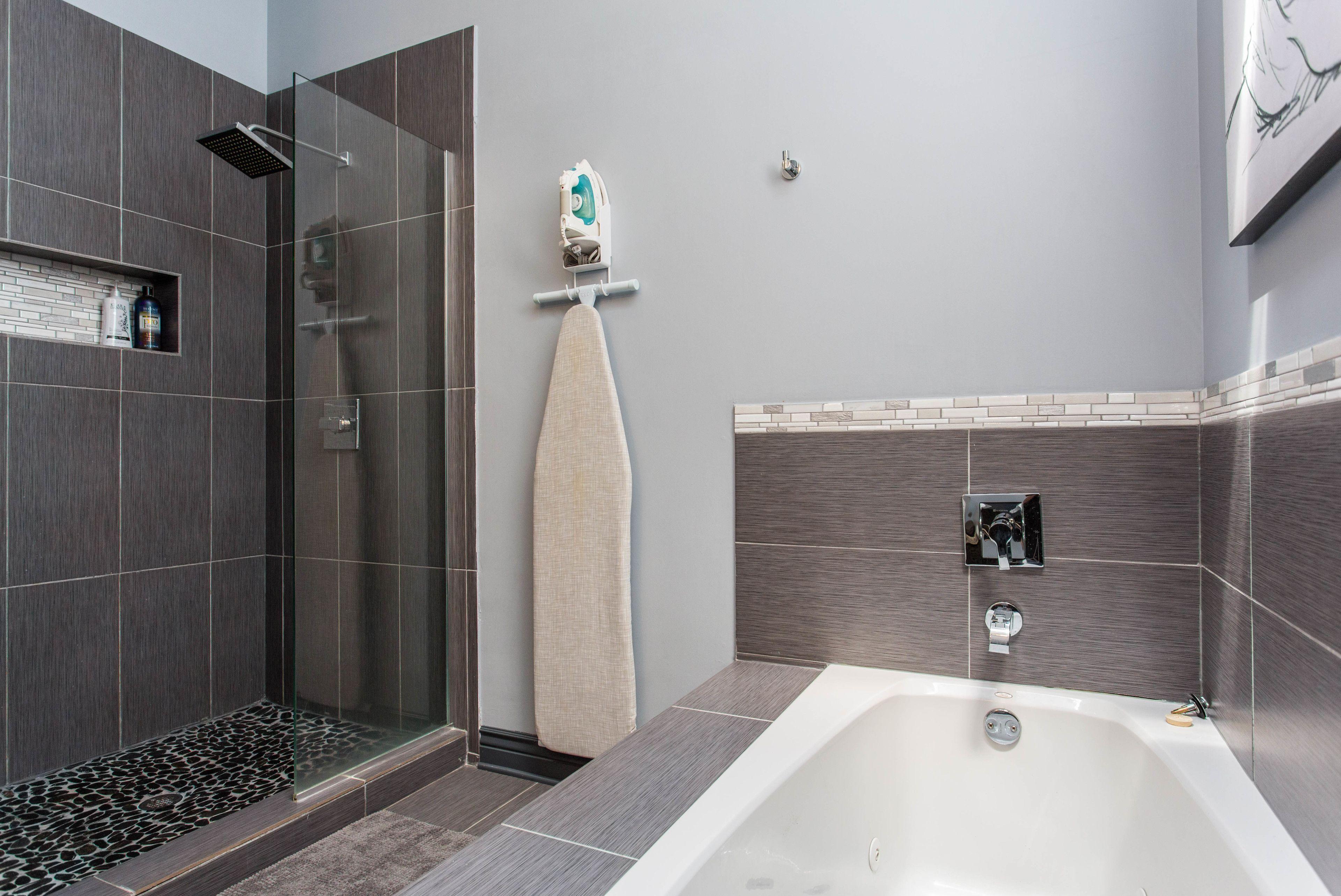 Guest house Mccormick Place