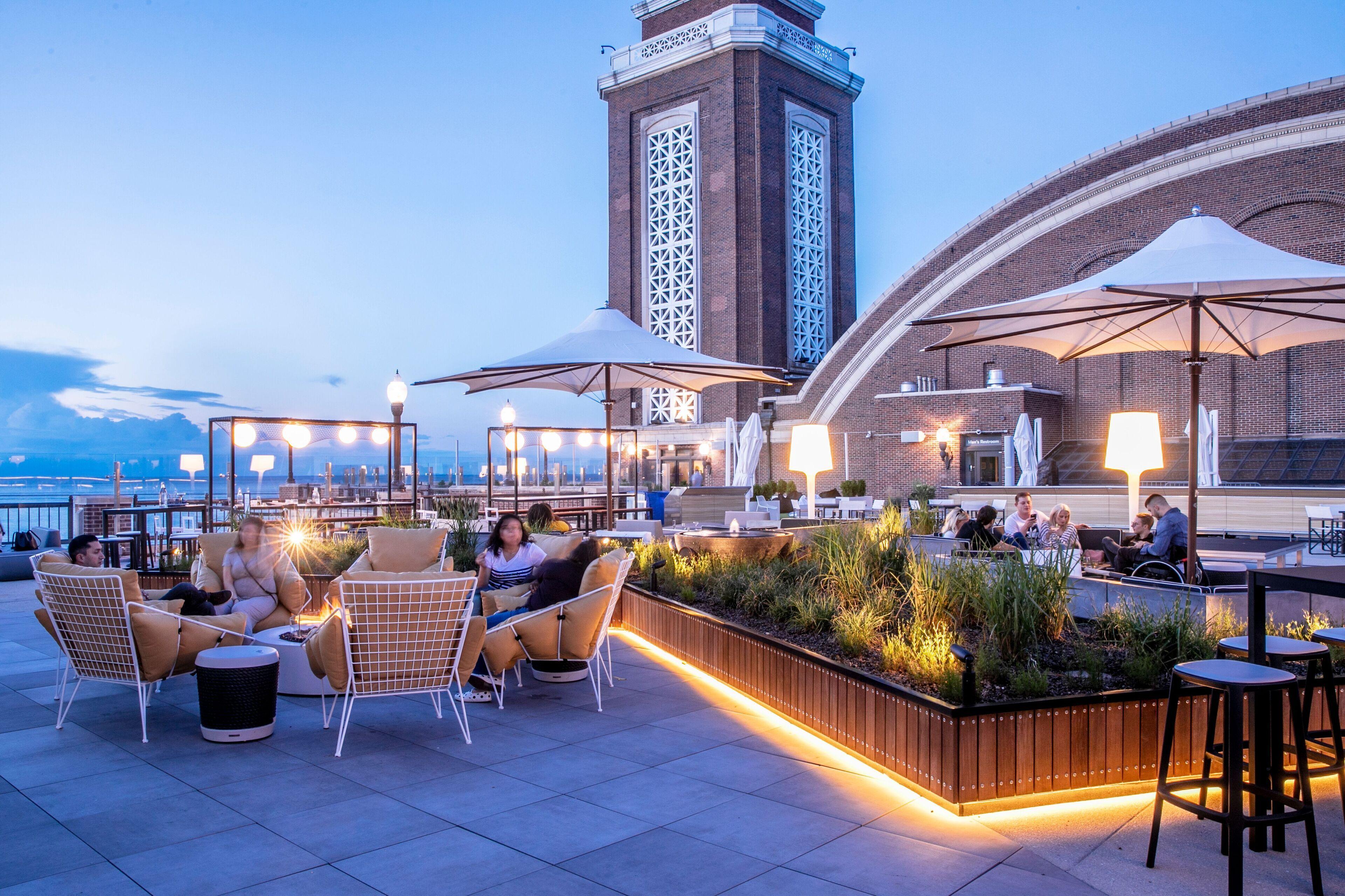 Sable At Navy Pier Chicago, Curio Collection By Hilton 4*