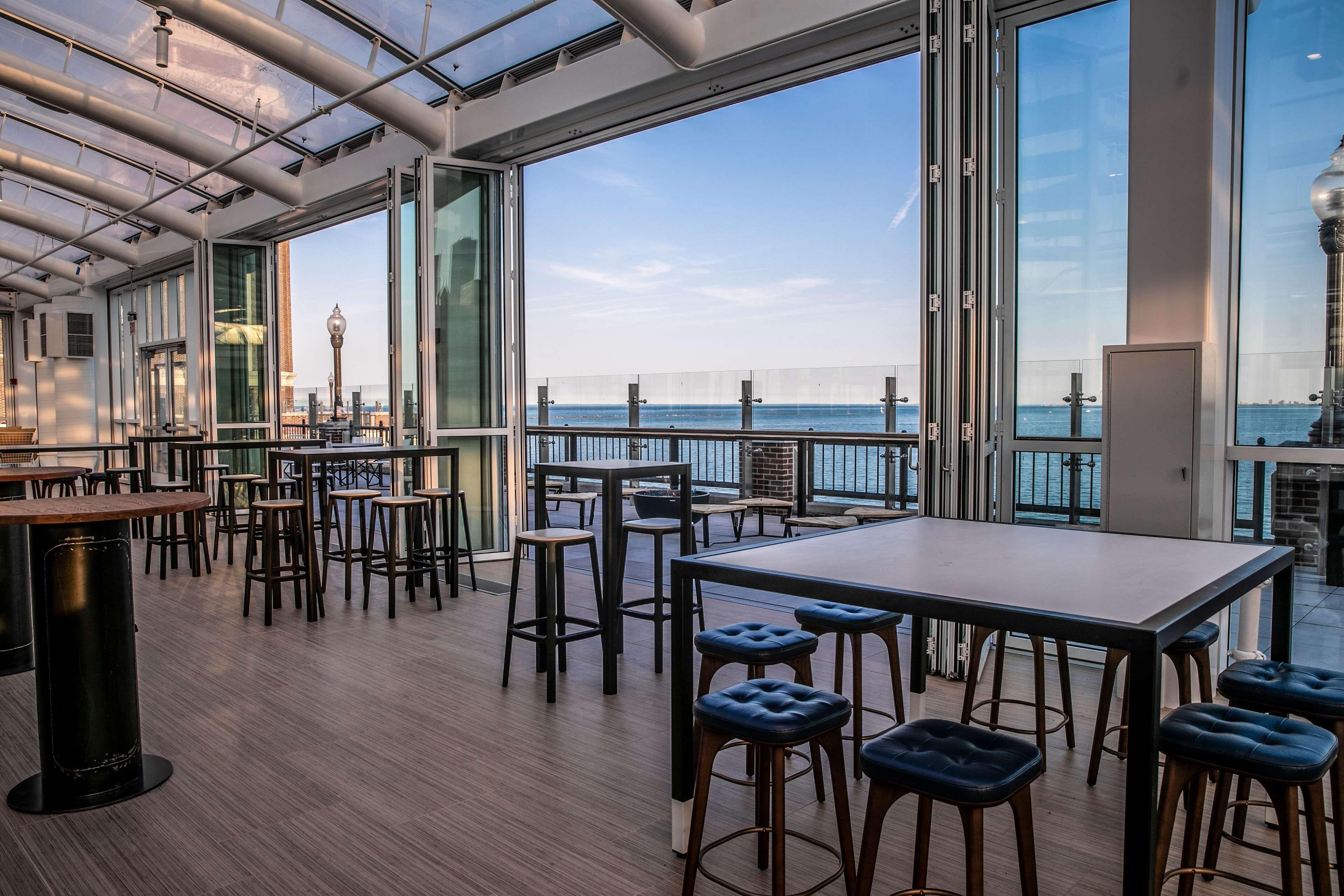 Sable At Navy Pier Chicago, Curio Collection By Hilton Chicago