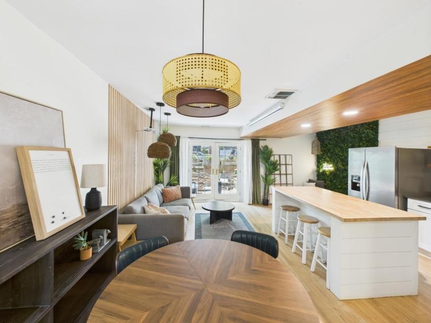 2br Patio W Fire Pit, Free Parking 5 Gbps Apartment Chicago