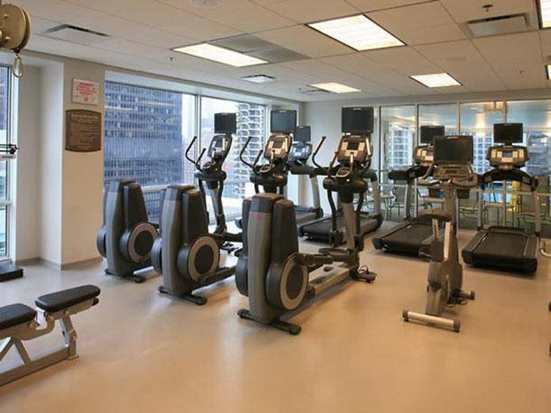 By Marriott Downtown/river North 3*