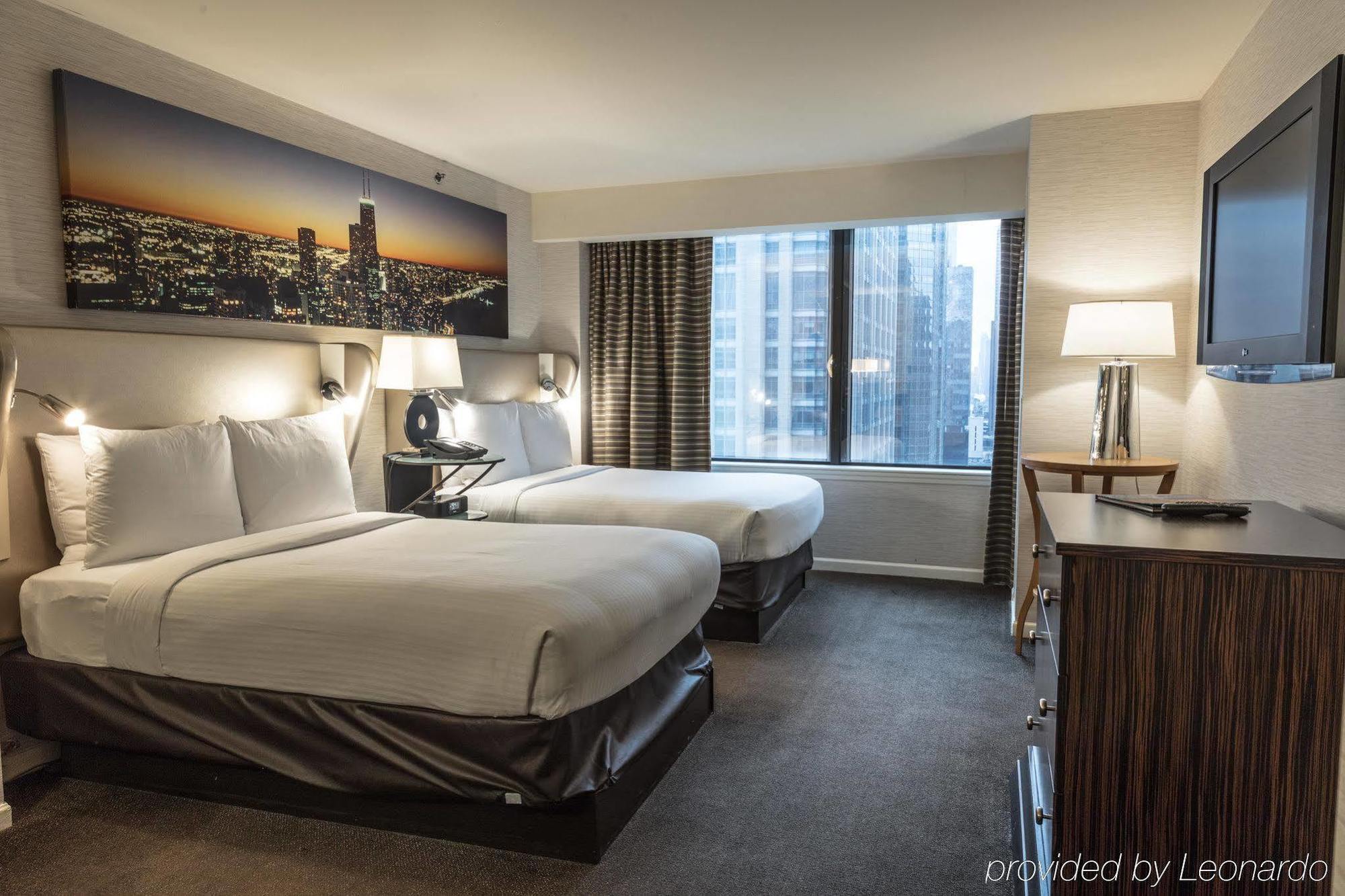 The Collection Magnificent Mile 4*