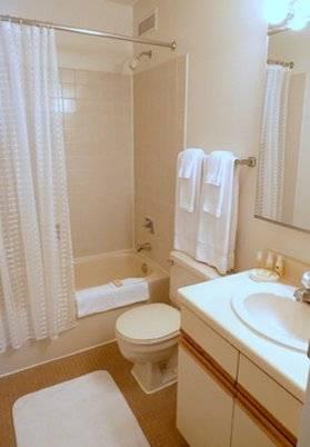 Corporate Suites Network - 555 W. Madison Aparthotel 3*