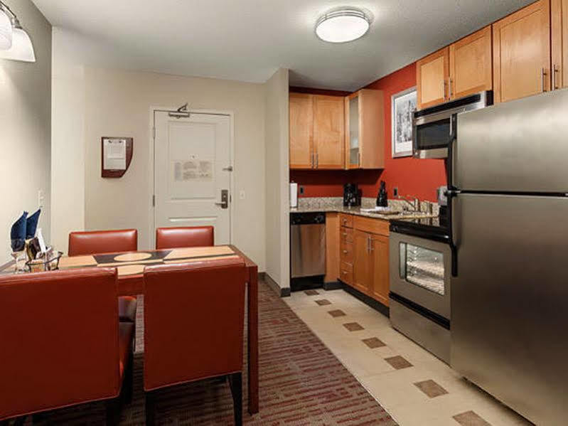 Hotel By Marriott Downtown/river North Chicago