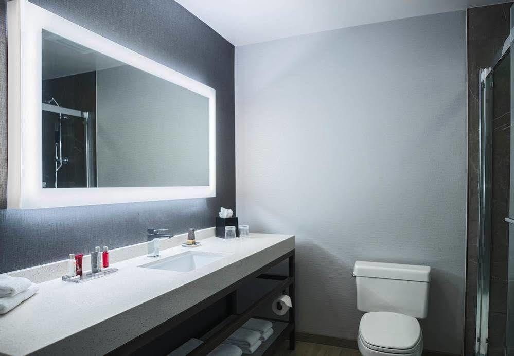 Courtyard By Marriott At Medical District-uic 3*