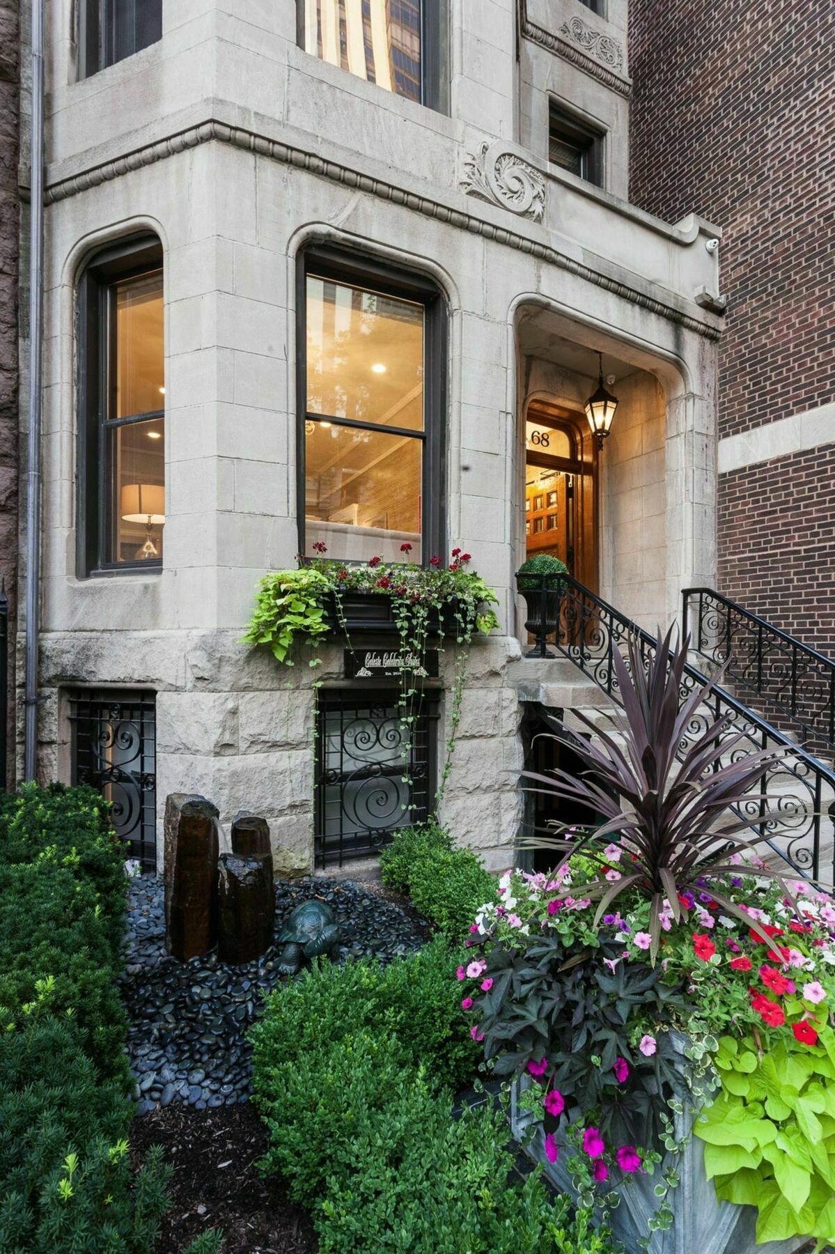 Celeste Celebrity Apartment *