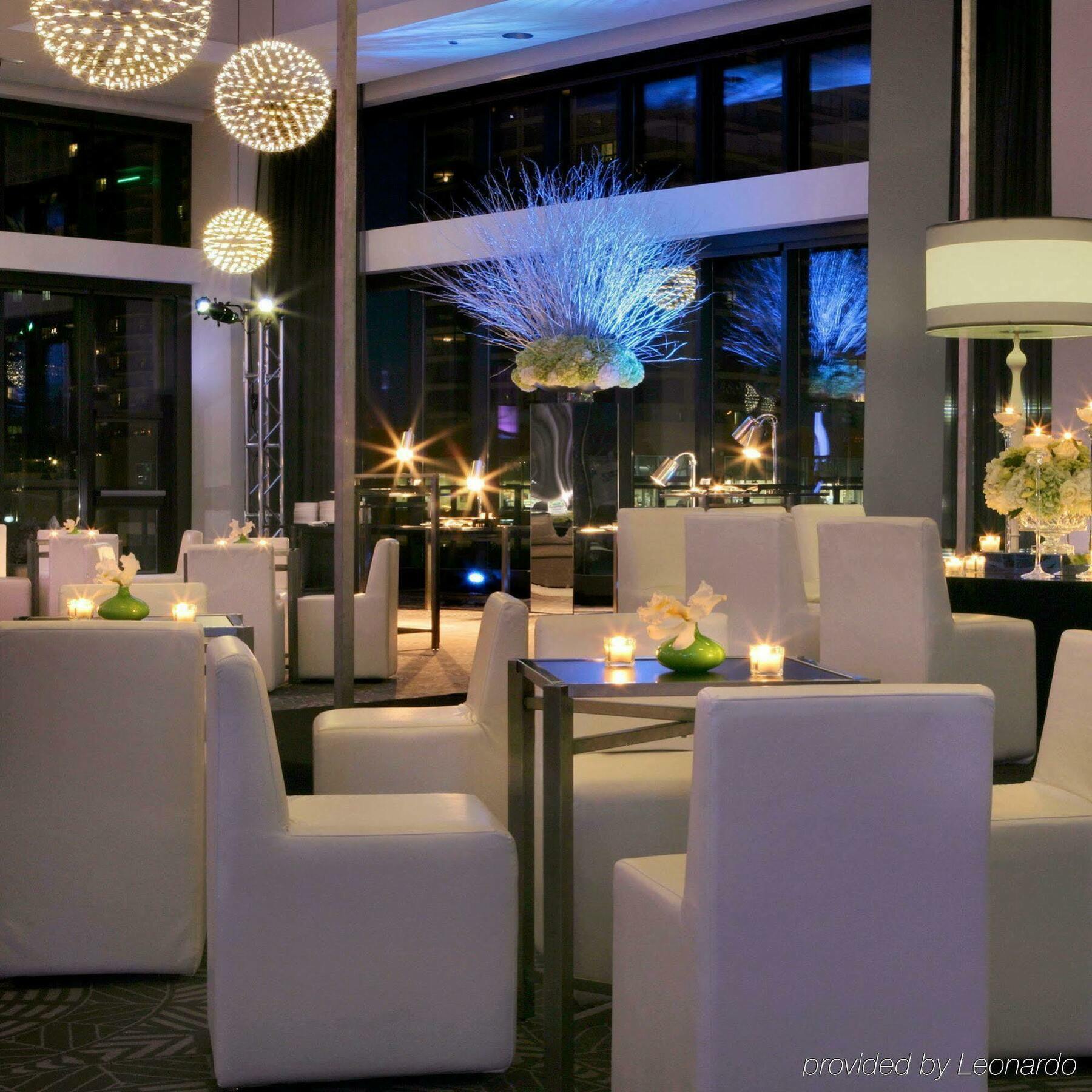Hotel Radisson Blu Aqua Hotel, 4*