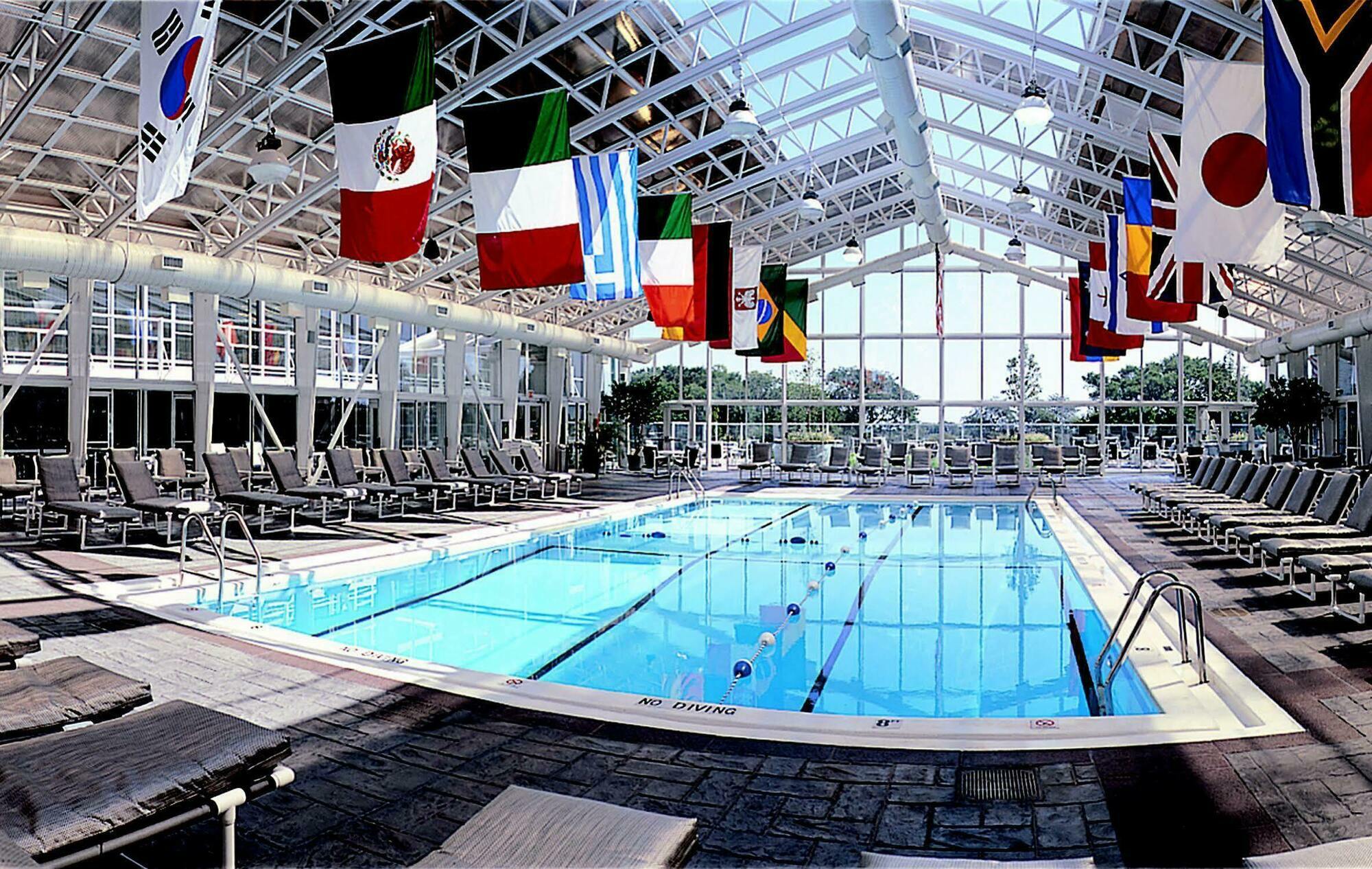 Le Meridien Essex 4*