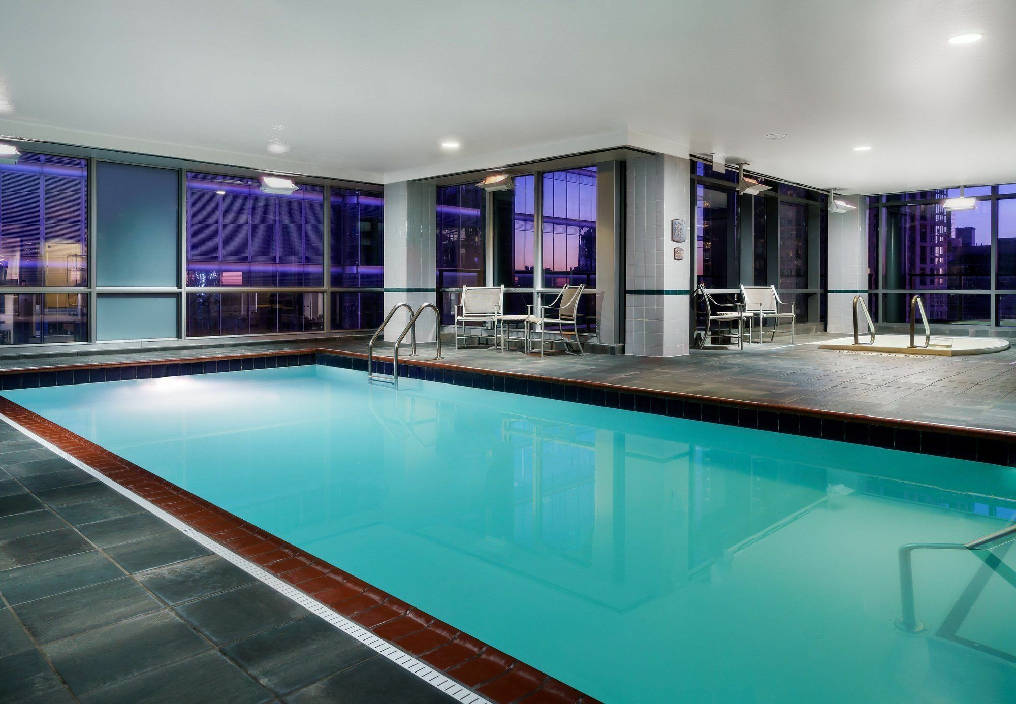 By Marriott Downtown/river North Chicago