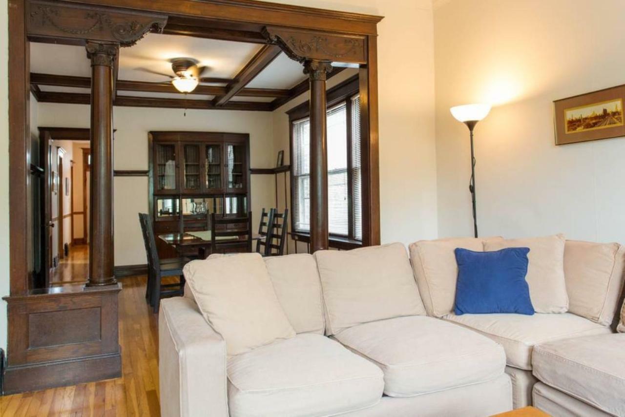 Apartamento Wrigley Oasis! Steps From The Field! - 3bd 1ba