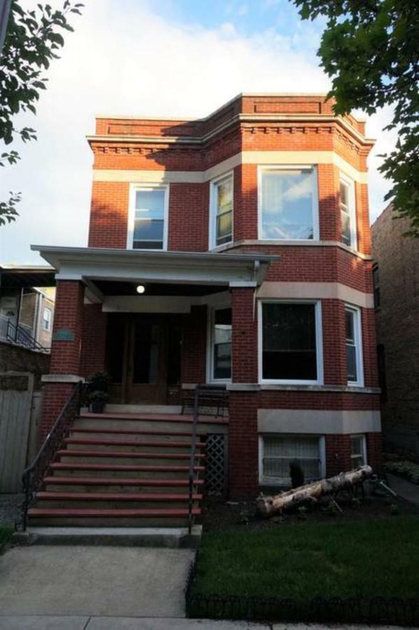 Wrigley Oasis! Steps From The Field! - 3bd 1ba *