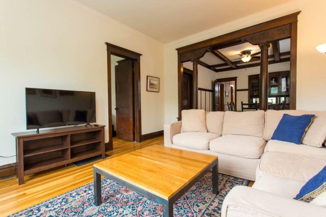 Wrigley Oasis! Steps From The Field! - 3bd 1ba Apartamento *
