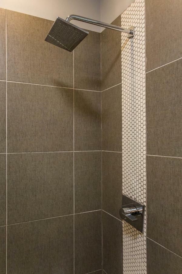 Guest house Mccormick Place 3*