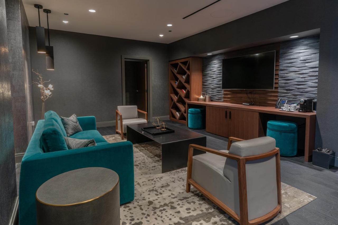 Resort The & Athletic Club At Midtown