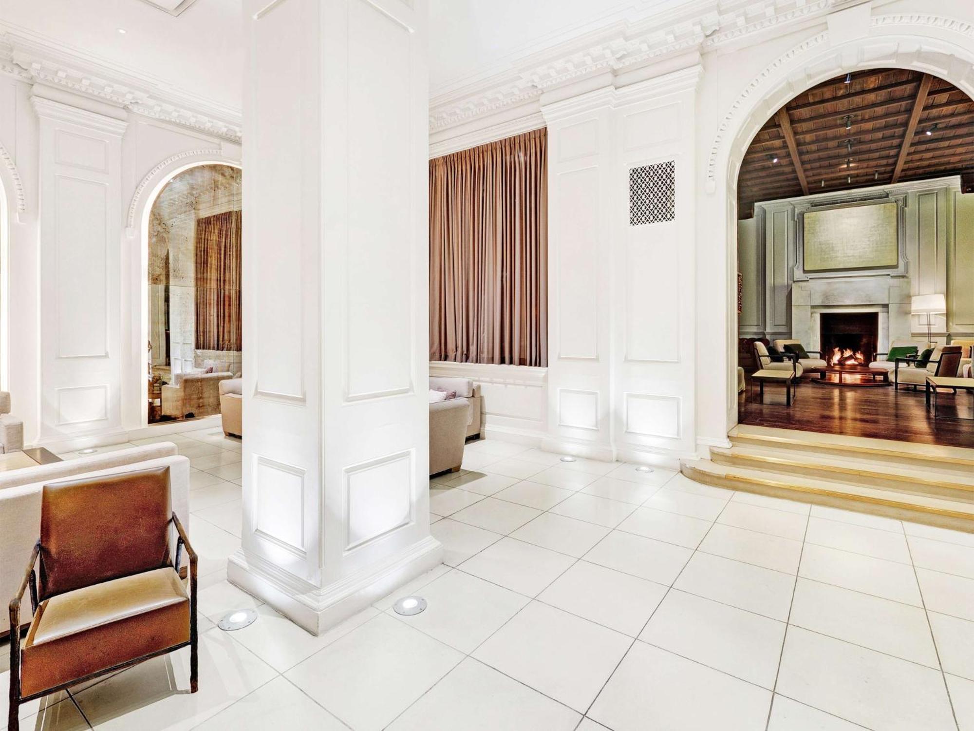 Ambassador Chicago, Part Of Jdv By Hyatt 4*