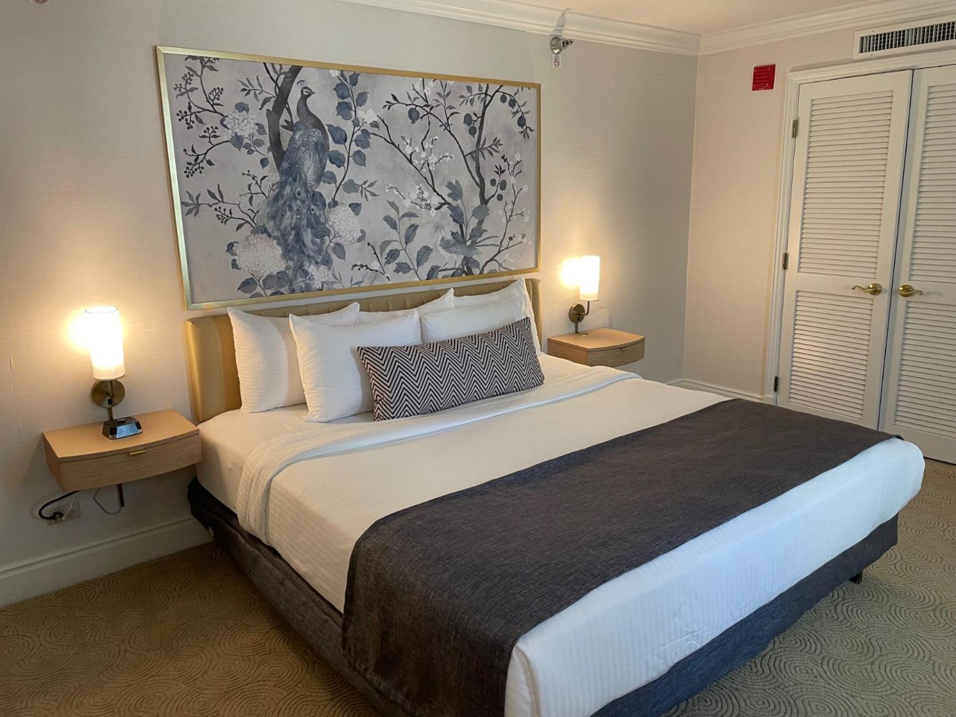 Warwick Allerton Hotel 4*