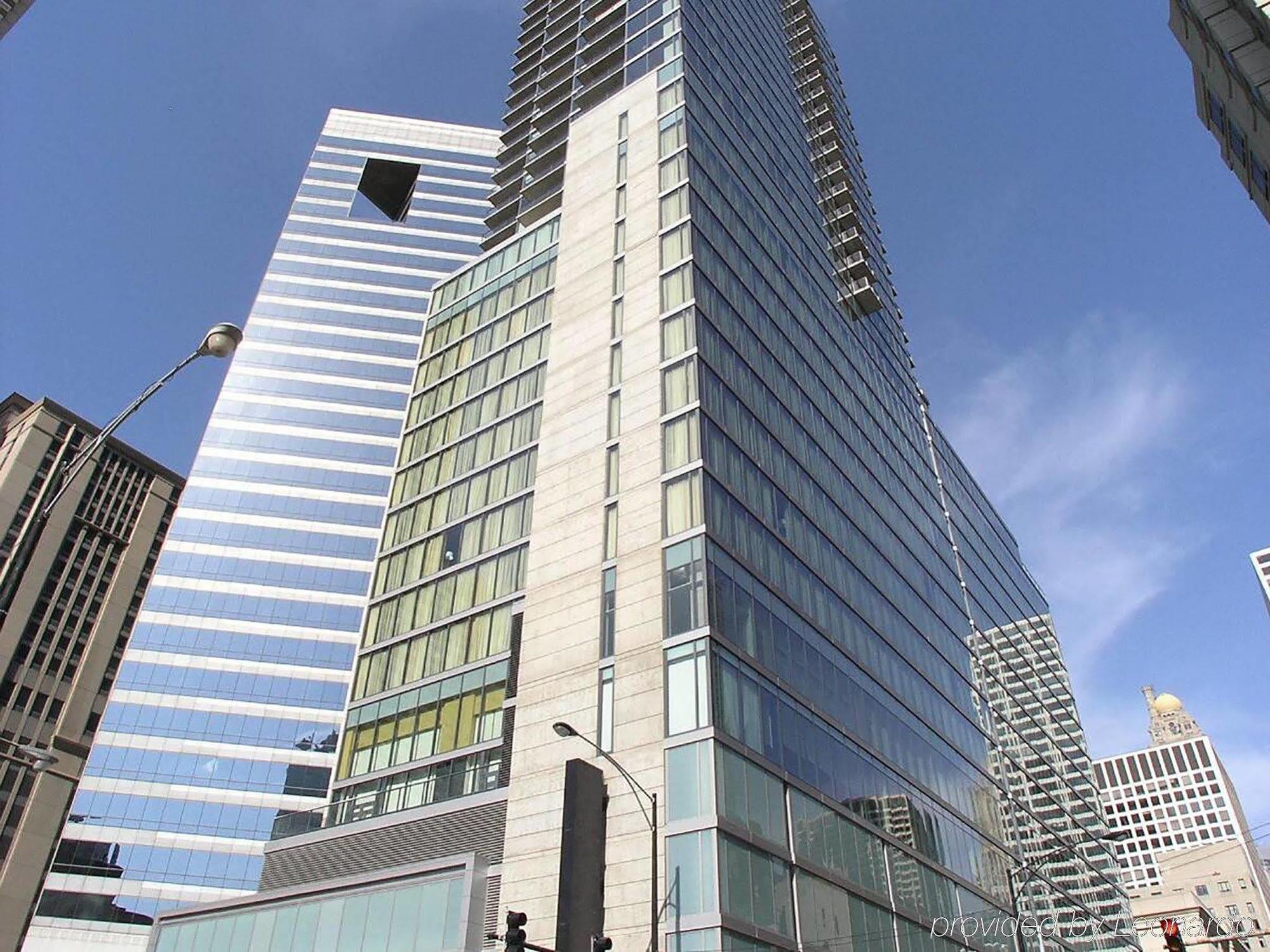 Apart-hotel Bridgestreet At State And Grand 4*