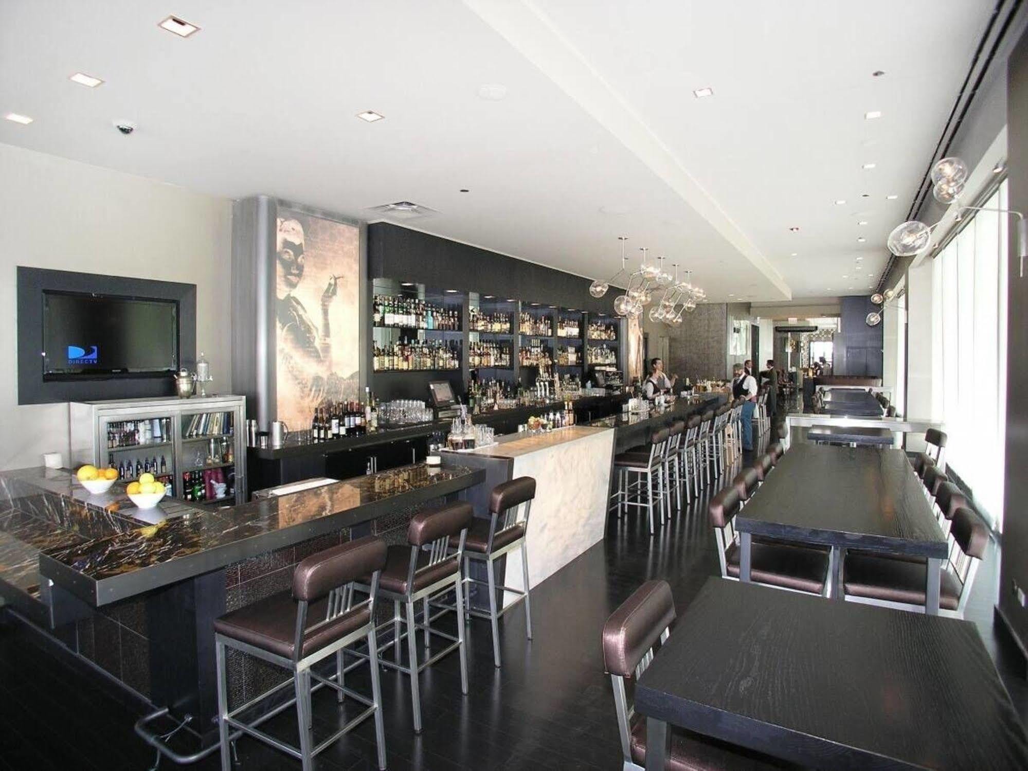 Apart-hotel Bridgestreet At State And Grand 4*