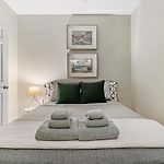 Stylish 2Br Pad With Up-To-Date Comforts - Halsted Rep