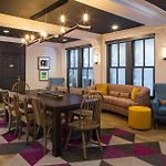 City Suites Hotel