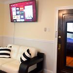 Cozy Studio Near Wrigley Field And Boystown