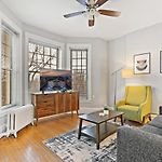 Comfy 2Br Apartment Near Wrigley Field - Grace 3