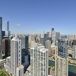Luxury Downtown Chicago Suites