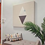 Comfy & Bright 3Br Fully Furnished Apt - Lincoln 3E