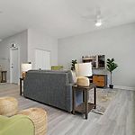 Wonderful 2-Bedroom Apt Near Restaurants - Hubbard 4