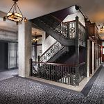 Staypineapple, An Iconic Hotel, The Loop