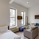 Hot Property Near The Hot West Loop - 747 Lofts Cabin 103 Apts