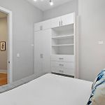 Well-Equipped 2Br Apt With Laundry - Crosby 205