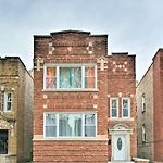 Remodeled Chicago Apartment Less Than 9 Mi To Downtown
