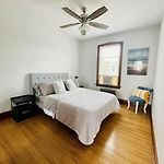 The Karlov. Gorgeous ,Spacious 2Bd/ 1Ba W/ Parking