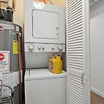 1Br Modern Luxe Apt With In-Unit Laundry - Lake 204 Rep