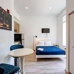 Enjoy A Romantic Chicago Getaway - This Windy City Studio Is Perfect For 2 - 747 Lofts Cabin 104 Apts