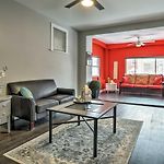 Quiet Chicago Townhome: Walk To Subway Stations