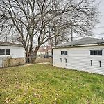 Chicago Home With Spacious Yard 14 Mi To Dtwn