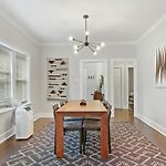 2Br Comfy & Artistic Apt Outfitted For Comfort - Francisco 1