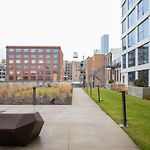 W Loop Studio W Gym Pool In Heart Of Greektown Chi-539
