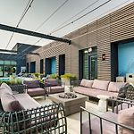 W Loop Studio W Pool Gym Lounge Nr L Chi-749